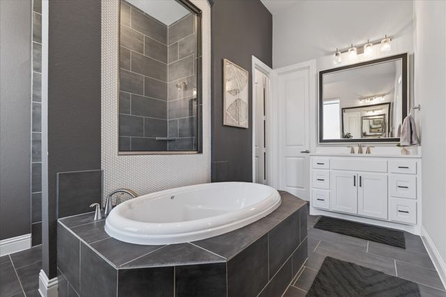 4116 Sandbrock Parkway, Aubrey, TX 76227