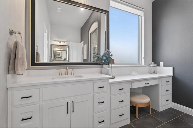 4116 Sandbrock Parkway, Aubrey, TX 76227