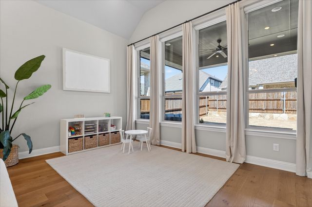 4116 Sandbrock Parkway, Aubrey, TX 76227