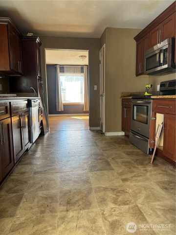 1309 E 64th Street, Tacoma, WA 98404