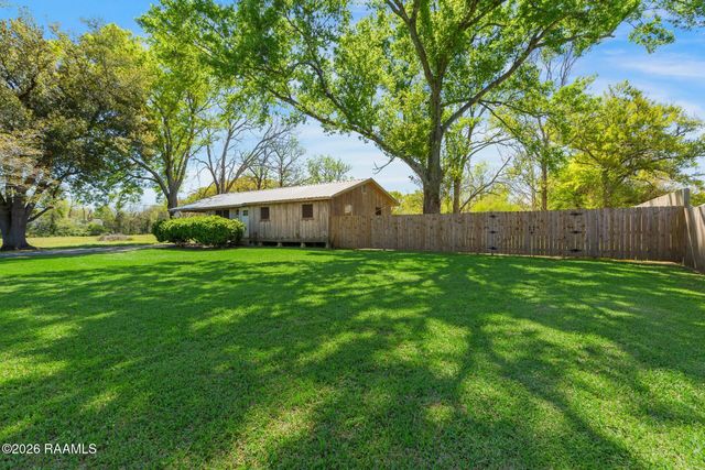 821 Chemin Agreable, Youngsville, LA 70592