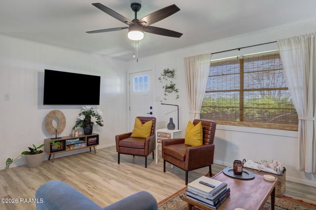 821 Chemin Agreable, Youngsville, LA 70592