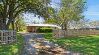 821 Chemin Agreable, Youngsville, LA 70592