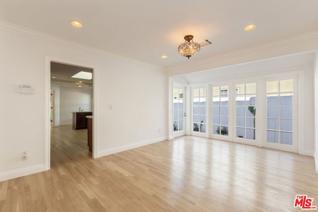 1557 N Stanley Avenue, Los Angeles, CA 90046