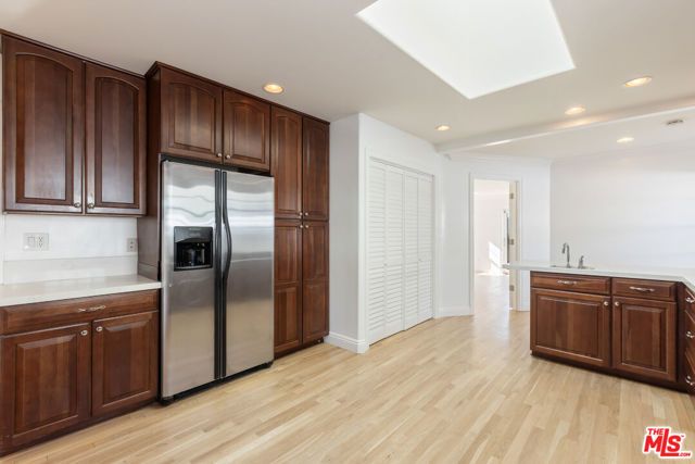 1557 N Stanley Avenue, Los Angeles, CA 90046