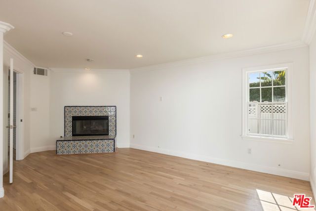 1557 N Stanley Avenue, Los Angeles, CA 90046