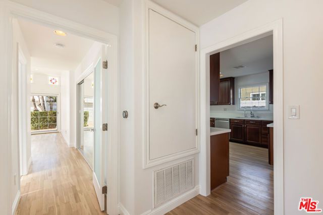 1557 N Stanley Avenue, Los Angeles, CA 90046