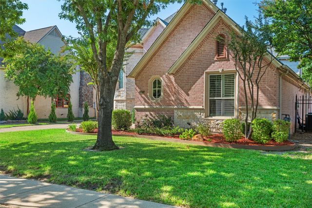 1925 Manor Way Drive, Mansfield, TX 76063