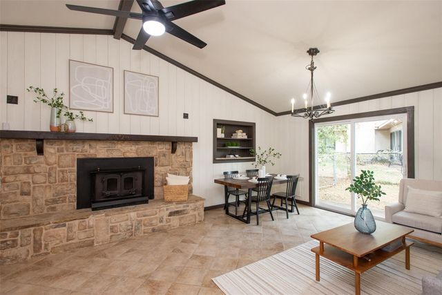 2328 Wildwood Way, Tool, TX 75143