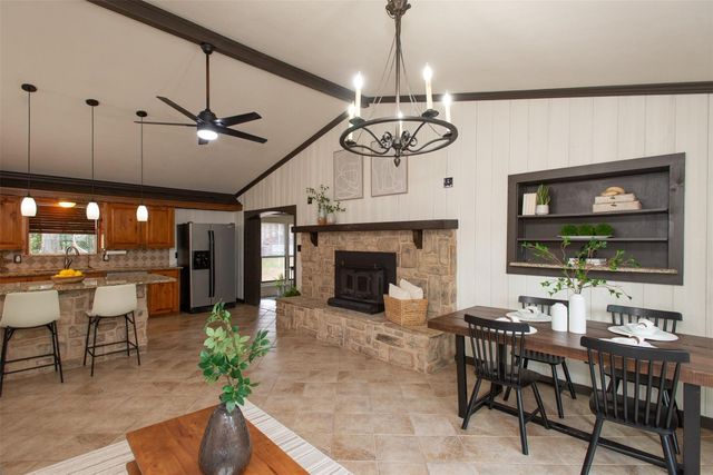 2328 Wildwood Way, Tool, TX 75143