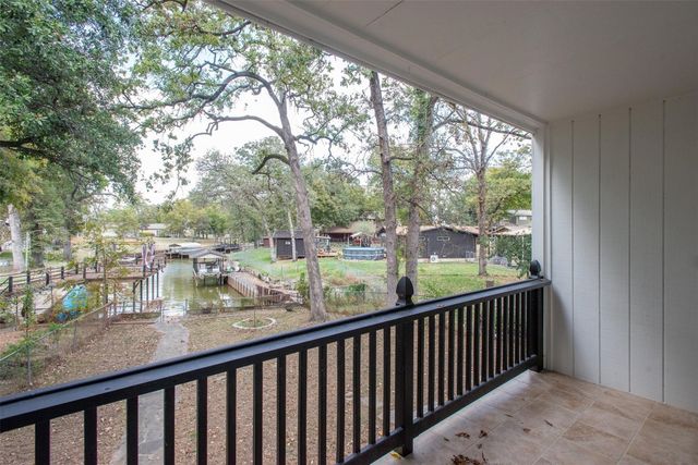 2328 Wildwood Way, Tool, TX 75143