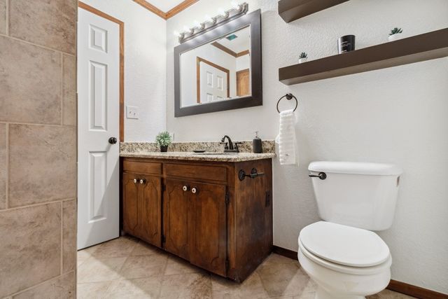 2328 Wildwood Way, Tool, TX 75143
