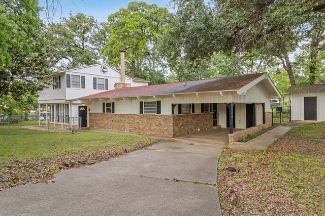 2328 Wildwood Way, Tool, TX 75143