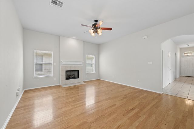 1605 Spanish Moss Way, Savannah, TX 76227