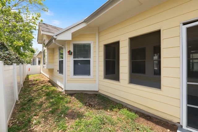 1605 Spanish Moss Way, Savannah, TX 76227