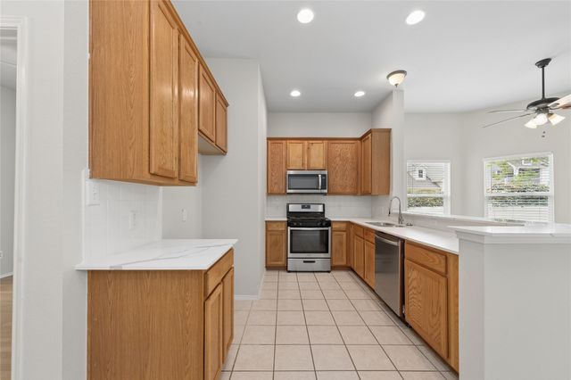 1605 Spanish Moss Way, Savannah, TX 76227