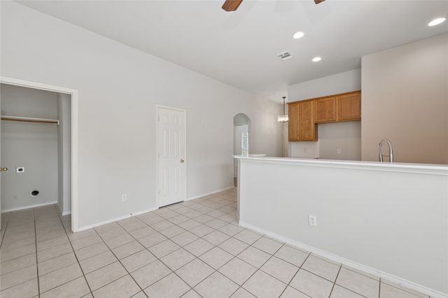 1605 Spanish Moss Way, Savannah, TX 76227