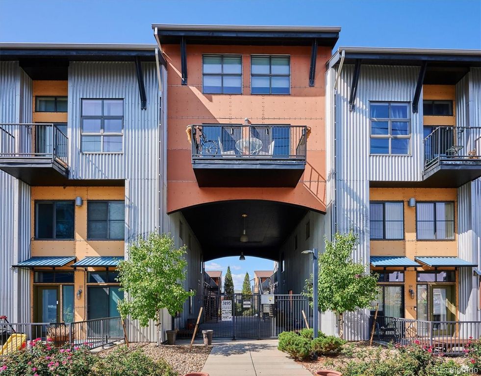 3195 Blake Street 207, Denver, CO 80205