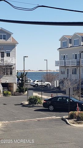 25 Beach Boulevard, Highlands, NJ 07732