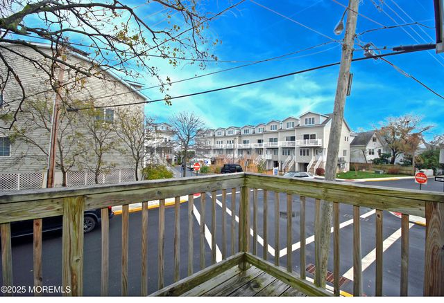 25 Beach Boulevard, Highlands, NJ 07732