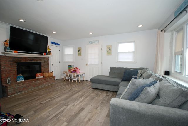 25 Beach Boulevard, Highlands, NJ 07732