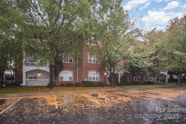 5617 Fairview Road 2, Charlotte, NC 28209