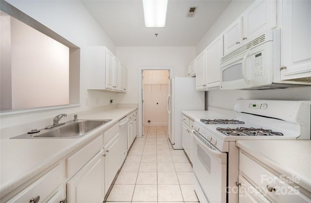 5617 Fairview Road 2, Charlotte, NC 28209