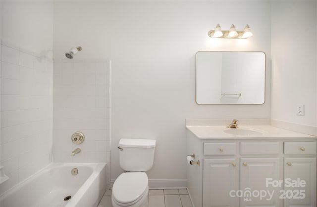 5617 Fairview Road 2, Charlotte, NC 28209