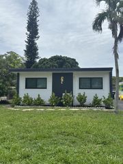 354 Manchester Street, Boca Raton, FL 33487