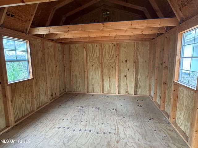 510 NW Kennedy Drive, Magee, MS 39111