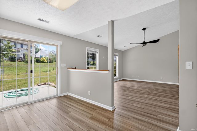 404 Hertiage Drive, Delphi, IN 46923
