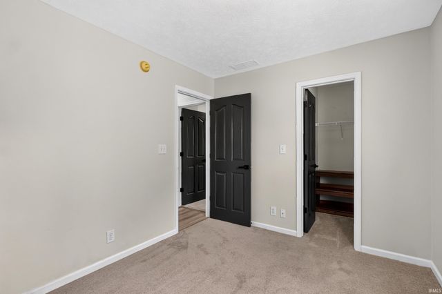 404 Hertiage Drive, Delphi, IN 46923