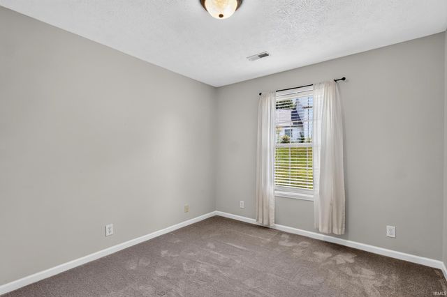 404 Hertiage Drive, Delphi, IN 46923