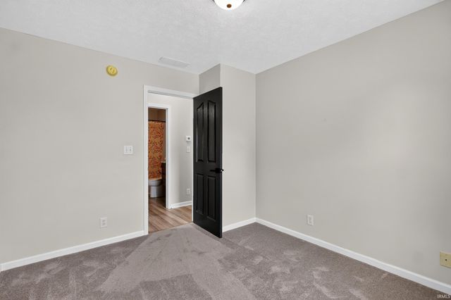 404 Hertiage Drive, Delphi, IN 46923