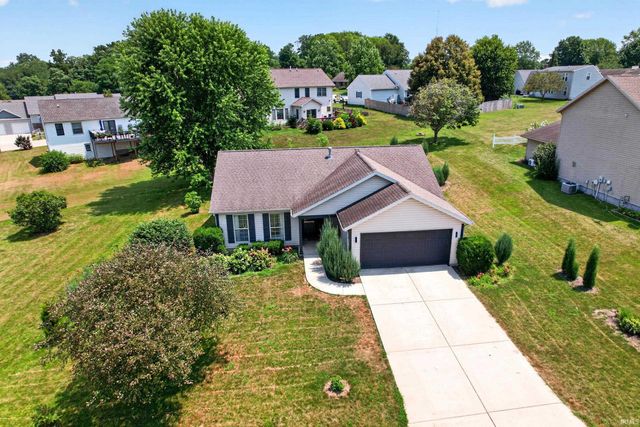 404 Hertiage Drive, Delphi, IN 46923