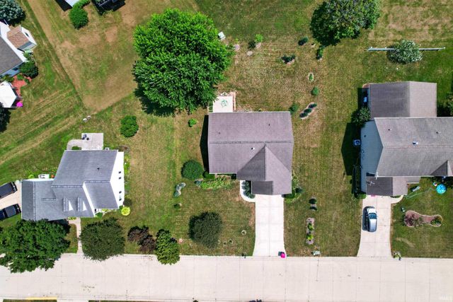 404 Hertiage Drive, Delphi, IN 46923