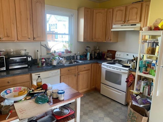84 Walker 1, Newton, MA 02460