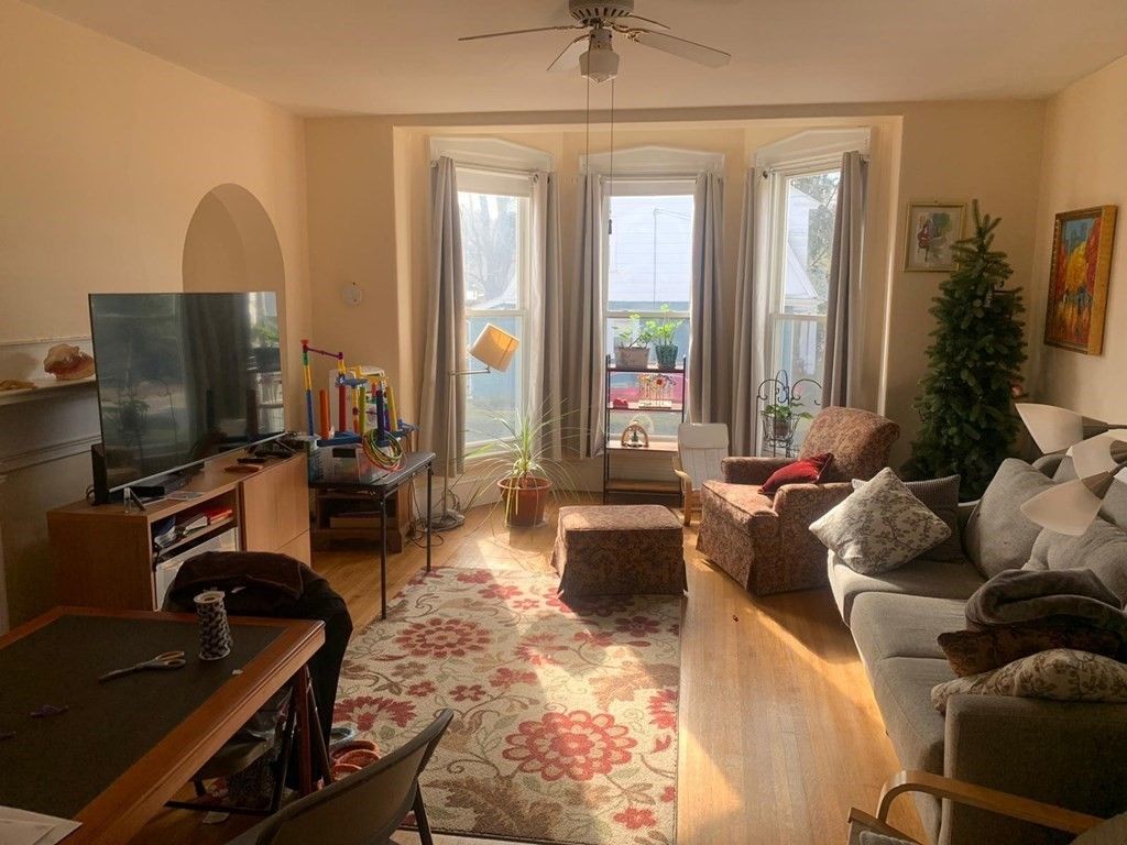84 Walker 1, Newton, MA 02460