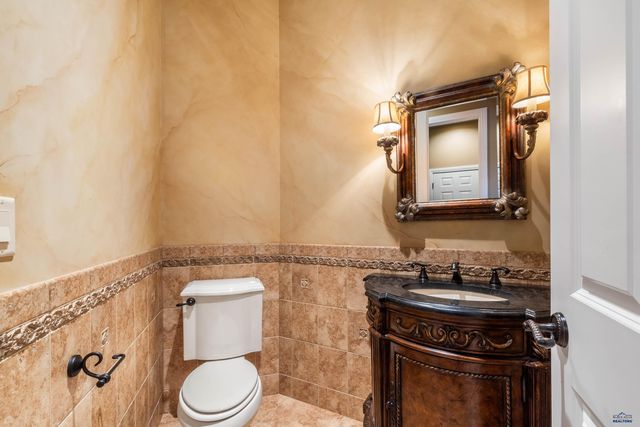 3911 CITY VIEW DR, Rapid City, SD 57701