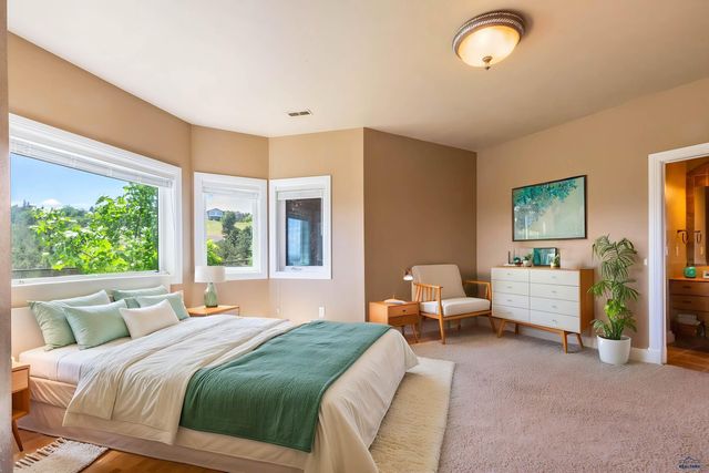 3911 CITY VIEW DR, Rapid City, SD 57701