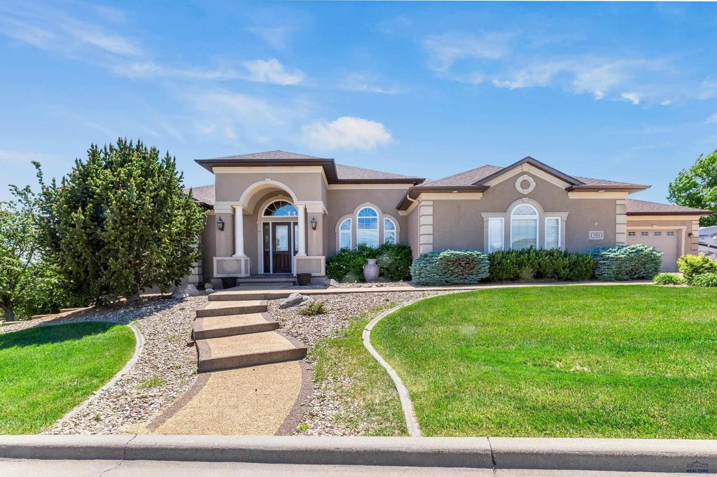 3911 CITY VIEW DR, Rapid City, SD 57701