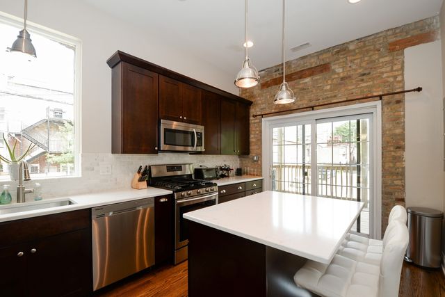 1545 N Claremont Avenue 2, Chicago, IL 60622