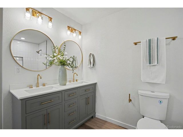 2752 S Lansing Way, Aurora, CO 80014