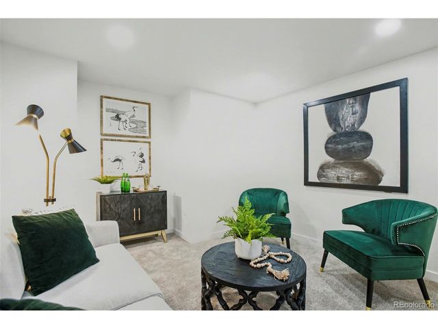 2752 S Lansing Way, Aurora, CO 80014