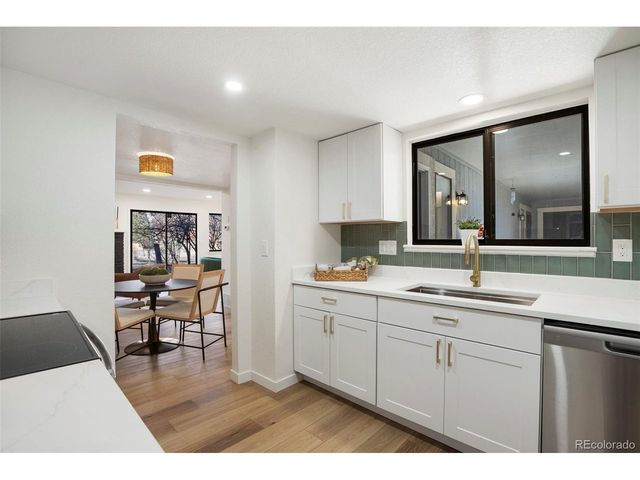 2752 S Lansing Way, Aurora, CO 80014