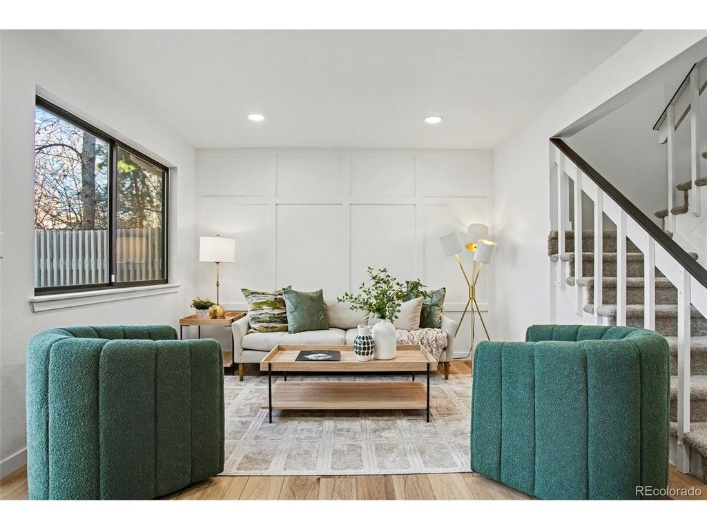 2752 S Lansing Way, Aurora, CO 80014