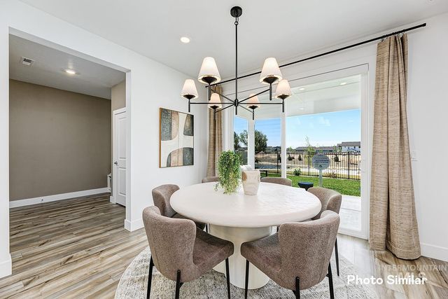 5084 N Bartok Ave, Meridian, ID 83646