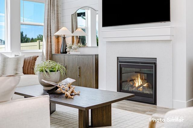 5084 N Bartok Ave, Meridian, ID 83646