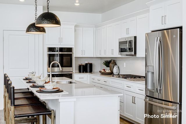 5084 N Bartok Ave, Meridian, ID 83646