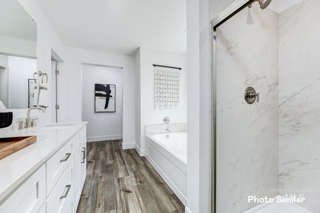 5084 N Bartok Ave, Meridian, ID 83646